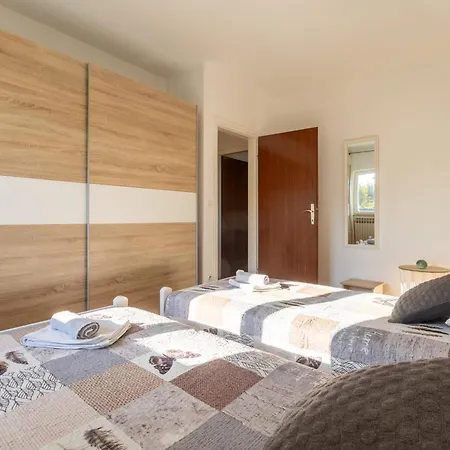 Casa Jurican بيت للعطل *